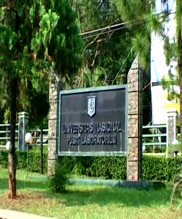 The front gate of Universitas Nasional